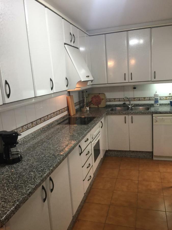 Beach Apartment Rosario Малага Екстер'єр фото