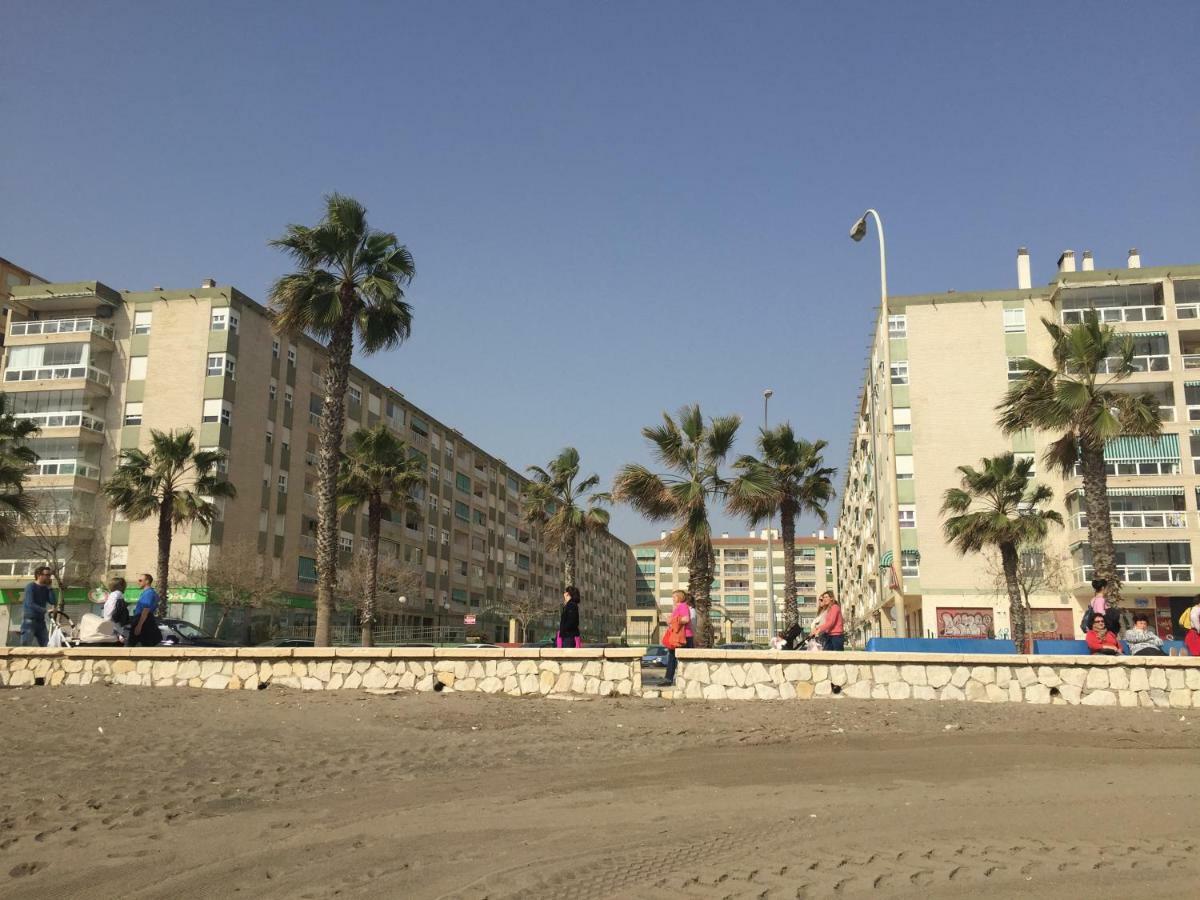 Beach Apartment Rosario Малага Екстер'єр фото